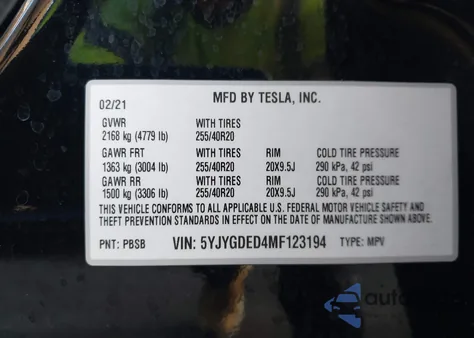2021 Tesla Model Y Standard Range Rear-Wheel Drive z USA, uszkodzony, nr VIN 5YJYGDED4MF123194